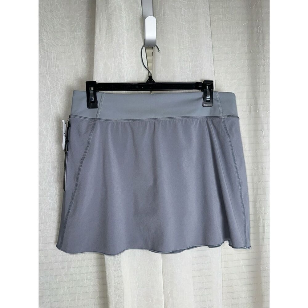 ARITZIA Tna L Moon Dusty Gray Move Serve Micro Cool Feel Sweat Wicking Skort